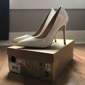 Mix no. 6 Dignity Heels White 7 1/2
